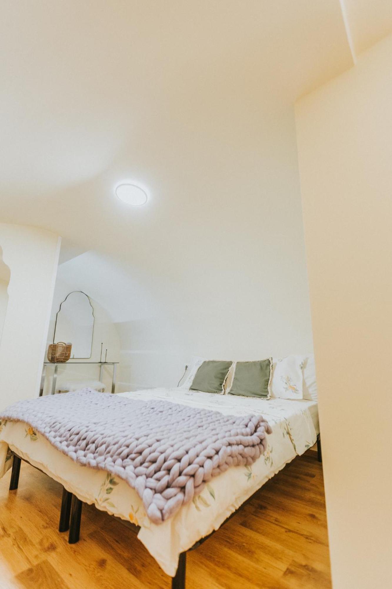 Locart -Cozy Downtown Apartment, Near Black Church With Free Wi-Fi براشوف المظهر الخارجي الصورة